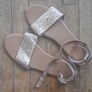 Old navy girls sandals size3